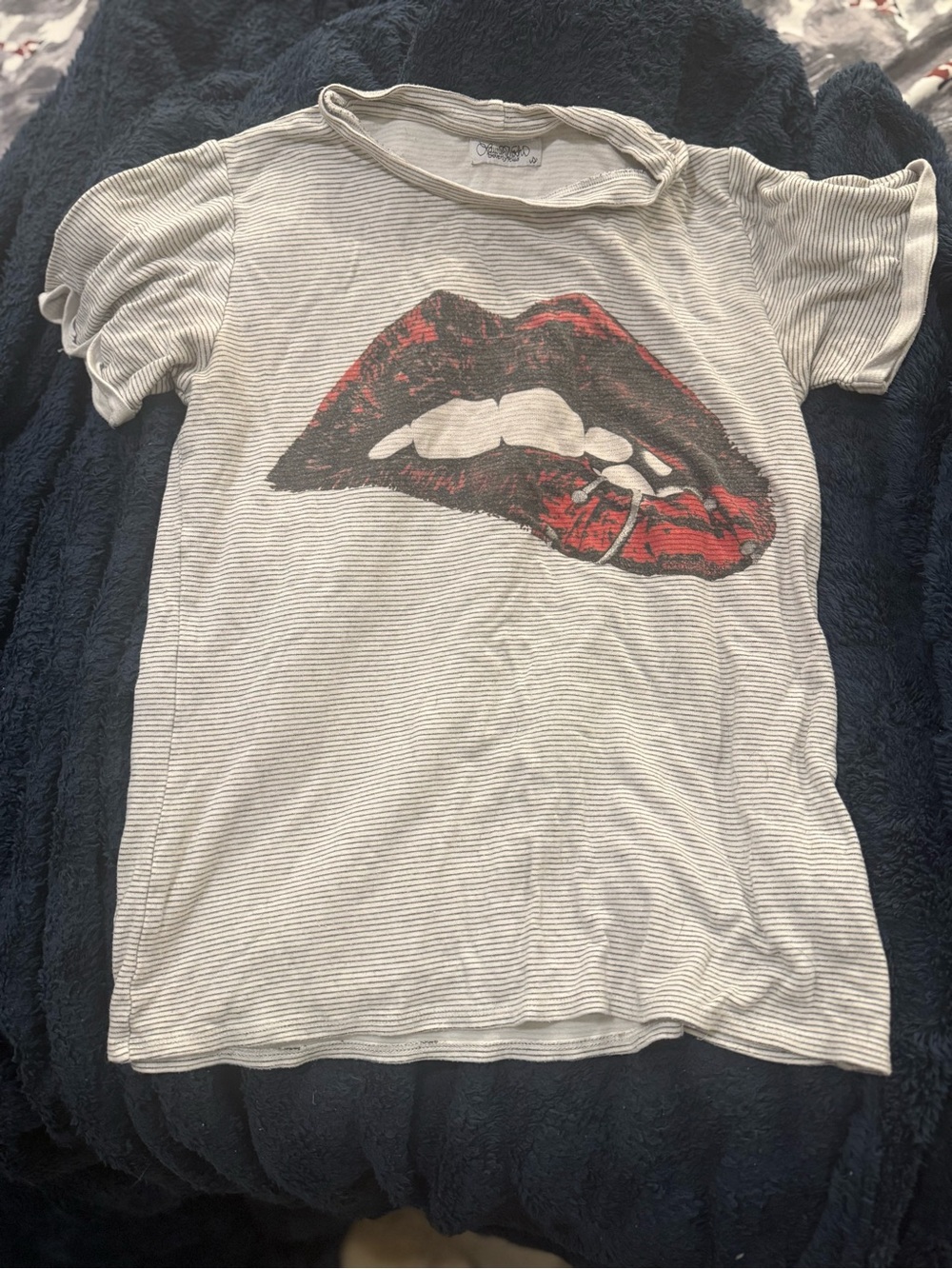 Lauren Moshi Graphic Tee with Red Lip Print
